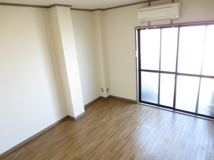 物件内観写真15　(居室)