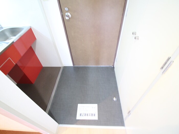 物件内観写真14　(玄関)