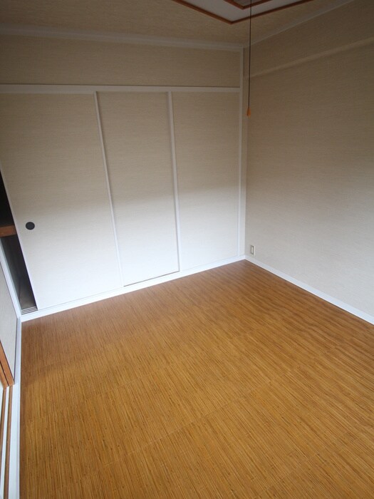 物件内観写真15　(居室)