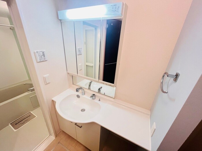 物件内観写真12　(洗面)