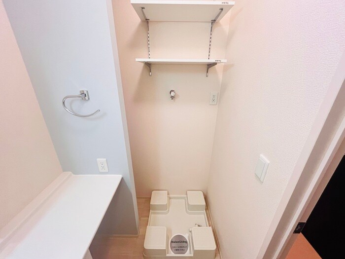 物件内観写真17　(洗濯機置場)