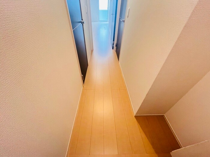 物件内観写真19　(廊下)