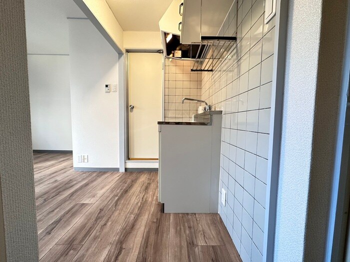 物件内観写真9　(廊下)