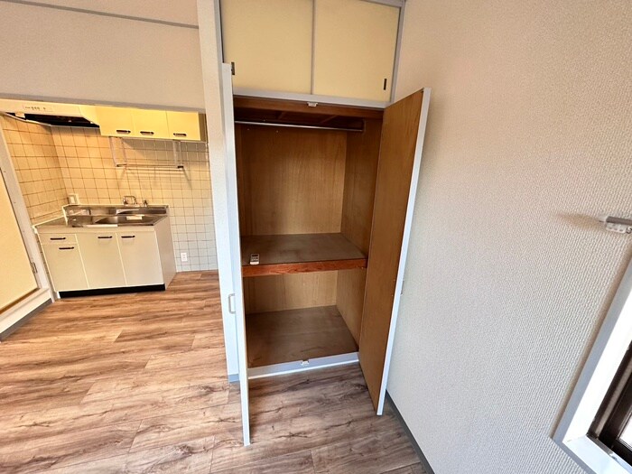 物件内観写真11　(収納)