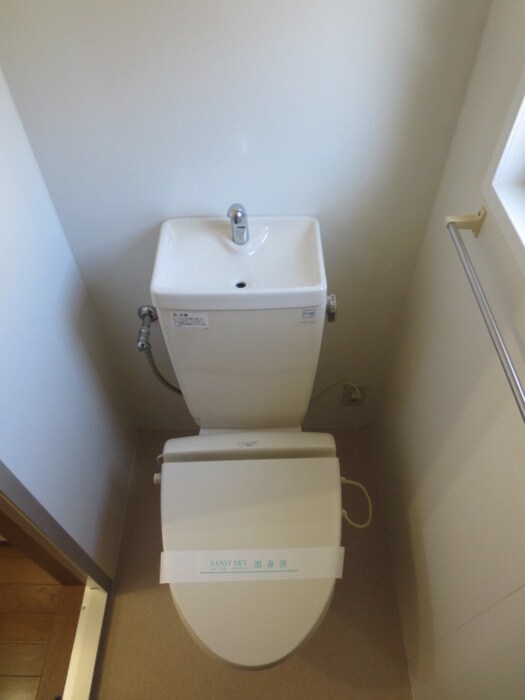 物件内観写真11　(トイレ)