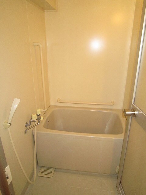 物件内観写真10　(バス／シャワールーム等)