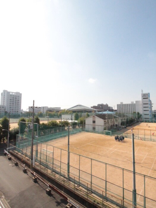 物件内観写真16　(室内からの展望)