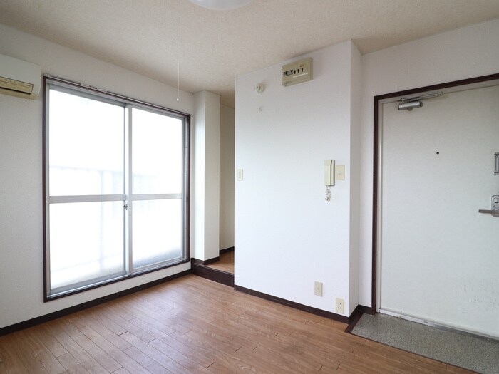 物件内観写真5　(居室)