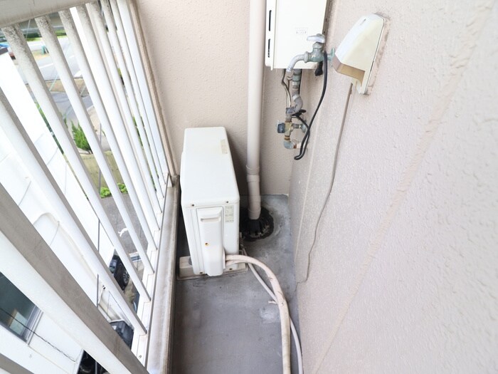 物件内観写真15　(洗濯機置場)