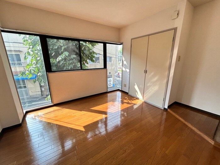 物件内観写真9　(居室)