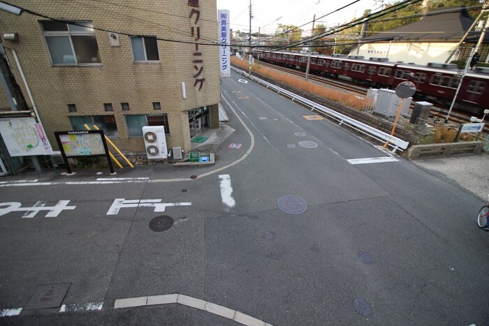 物件内観写真17　(室内からの展望)