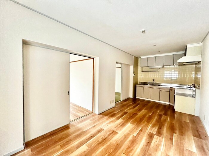 物件内観写真4　(居室)