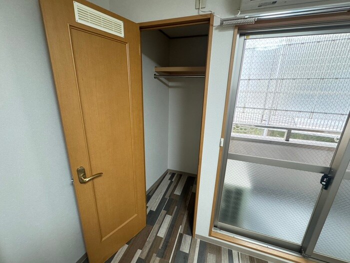 物件内観写真15　(収納)