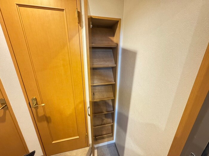 物件内観写真17　(靴箱)
