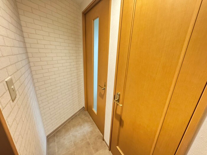 物件内観写真18　(廊下)