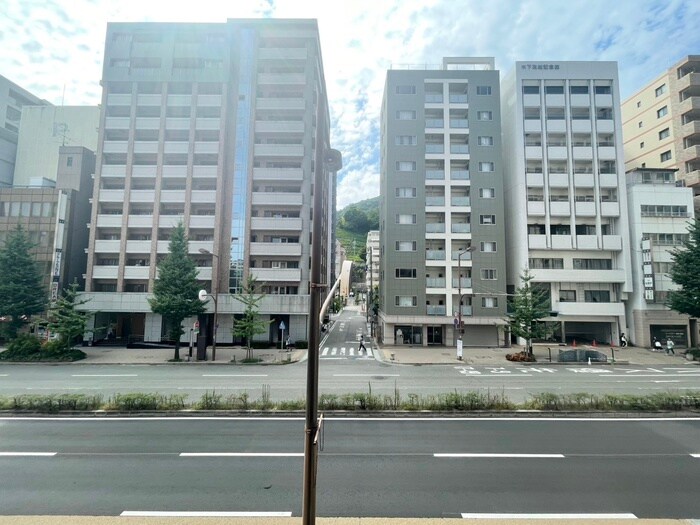 物件内観写真16　(室内からの展望)