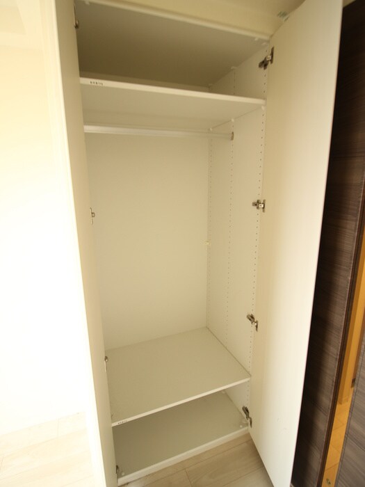 物件内観写真15　(収納)