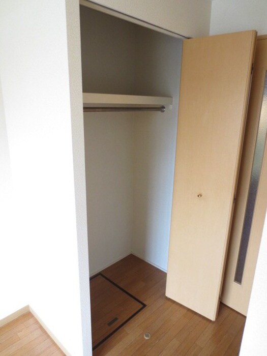 物件内観写真10　(収納)