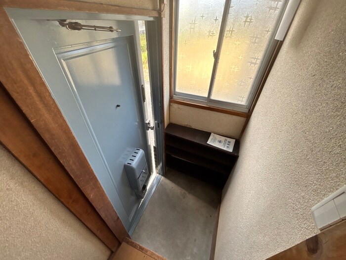 物件内観写真15　(玄関)