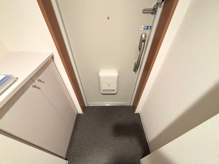 物件内観写真22　(玄関)