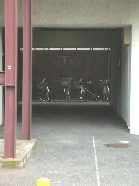 物件外観写真3　(駐輪場)