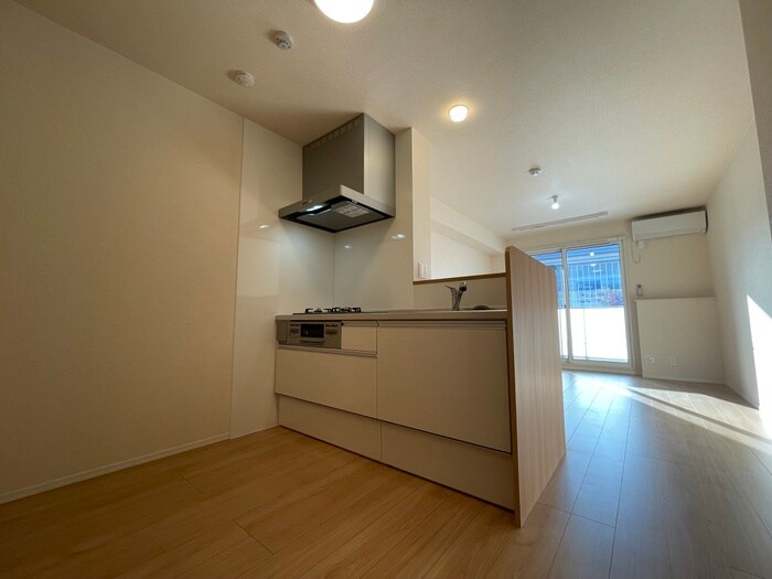 物件内観写真8　(居室)