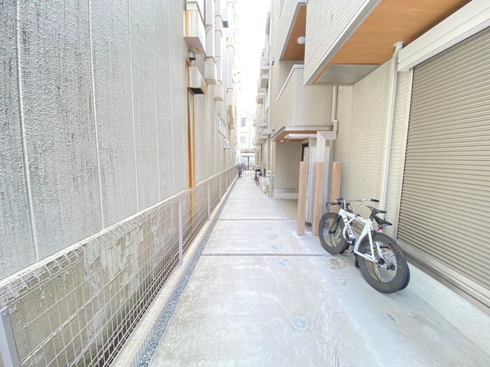 物件外観写真5　(駐輪場)