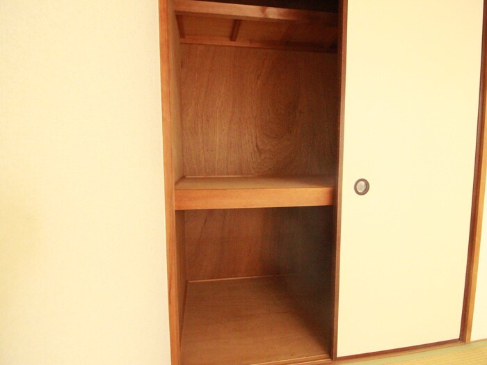 物件内観写真12　(収納)