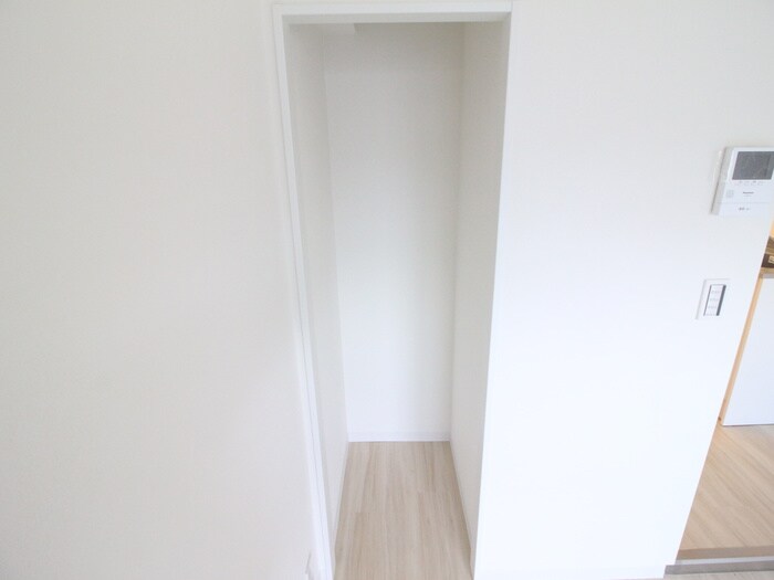 物件内観写真15　(収納)