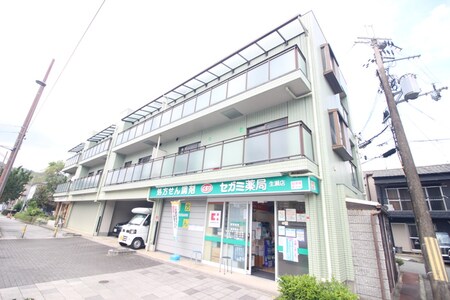 グリーンハイム宝塚外観写真