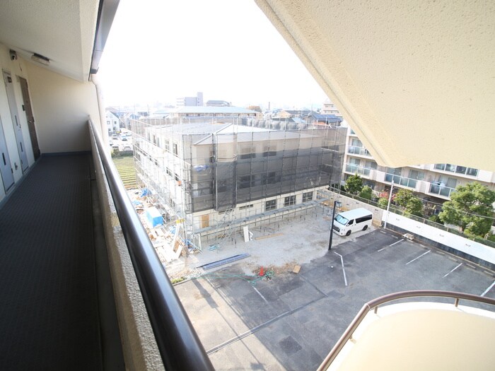 物件内観写真18　(室内からの展望)