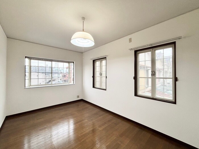 物件内観写真9　(居室)