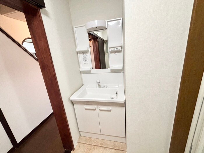 物件内観写真11　(洗面)
