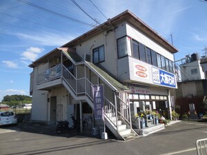 安本ビル外観写真