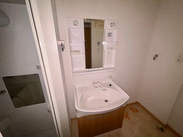 物件内観写真16　(洗面)