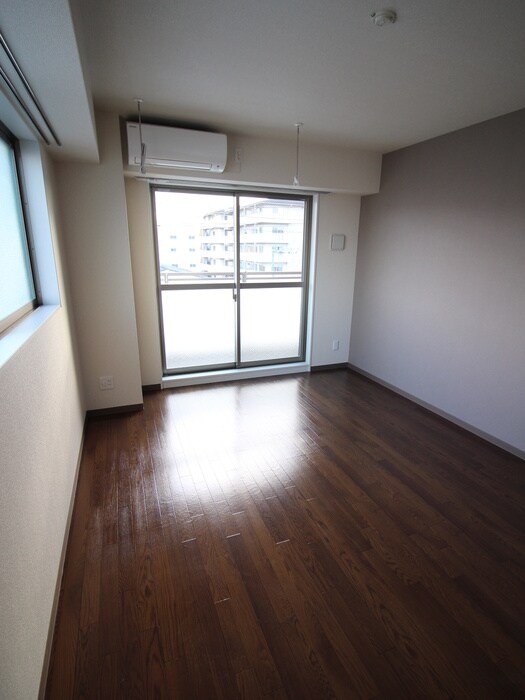 物件内観写真12　(居室)