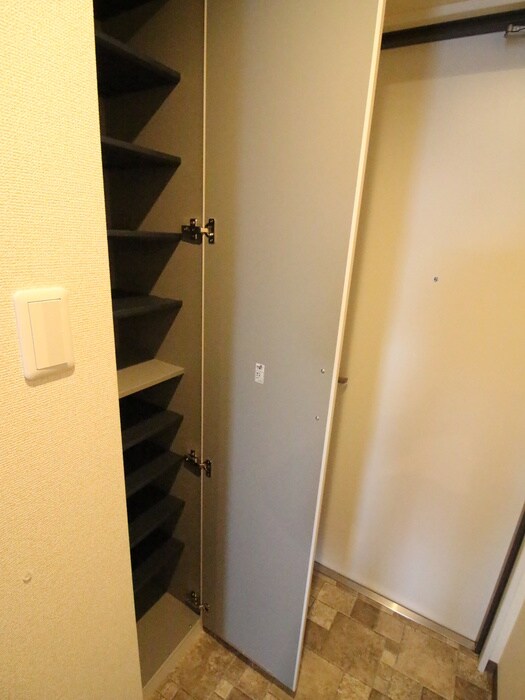 物件内観写真20　(靴箱)