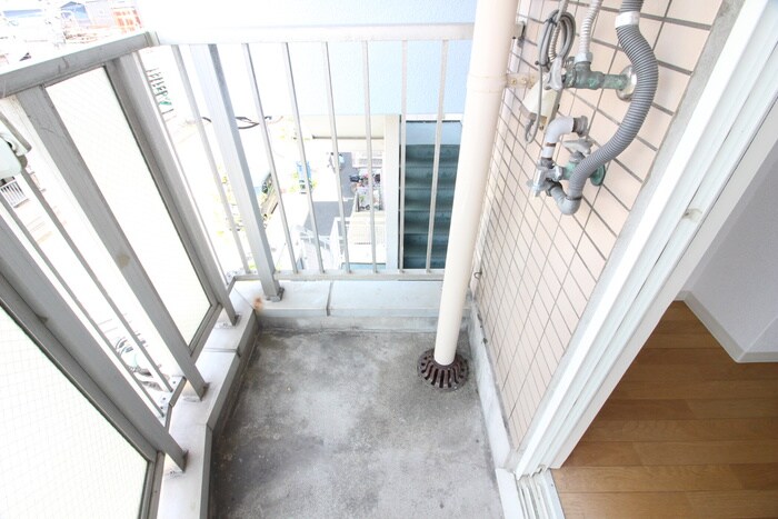 物件内観写真19　(洗濯機置場)