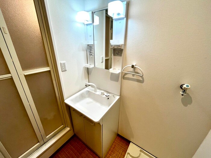 物件内観写真11　(洗面)