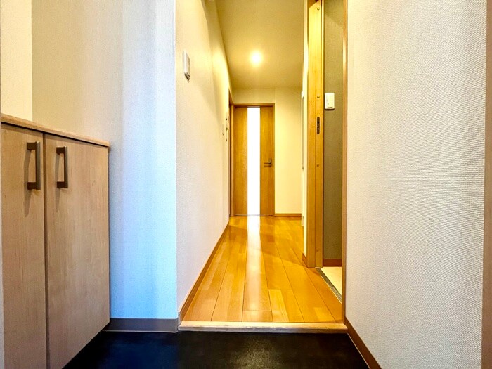 物件内観写真15　(玄関)