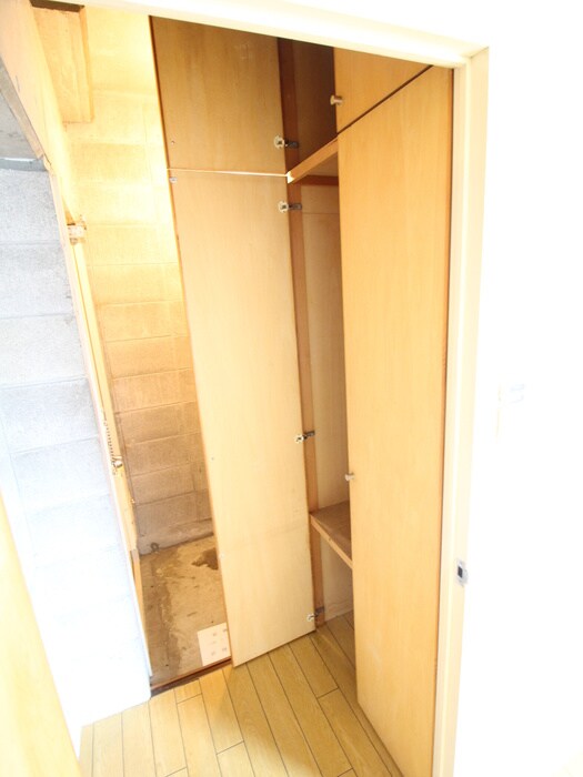 物件内観写真16　(収納)