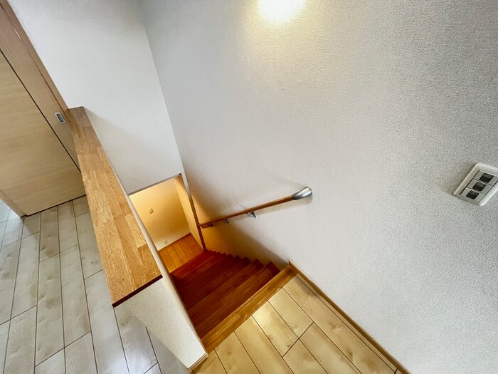 物件内観写真17　(廊下)