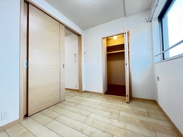 物件内観写真18　(居室)