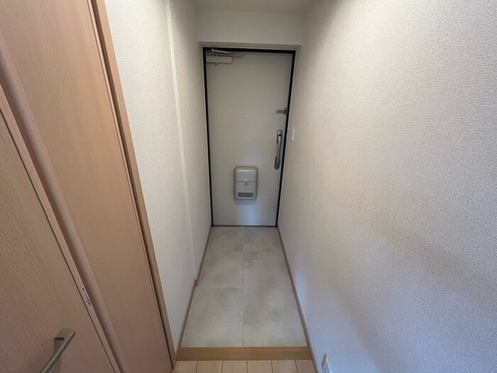 物件内観写真22　(玄関)