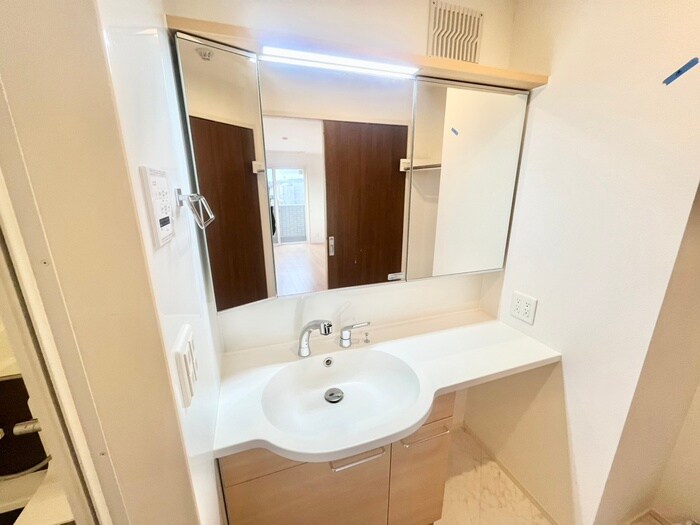 物件内観写真16　(洗面)