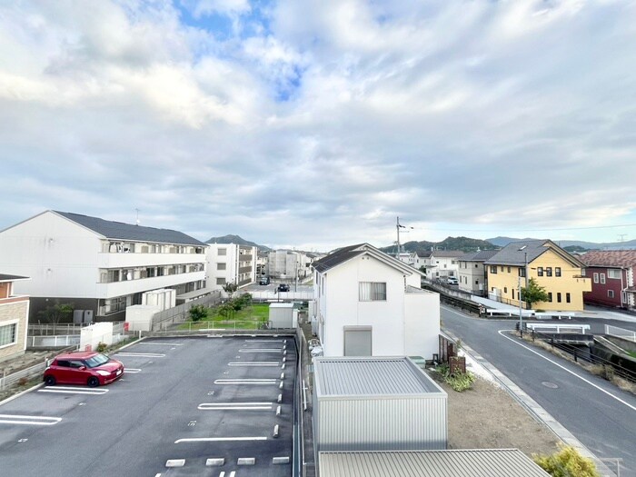 物件内観写真22　(室内からの展望)