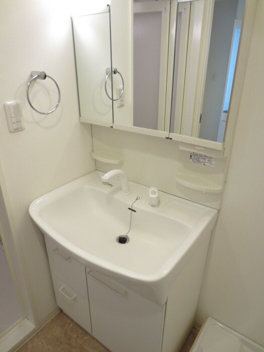 物件内観写真5　(洗面)