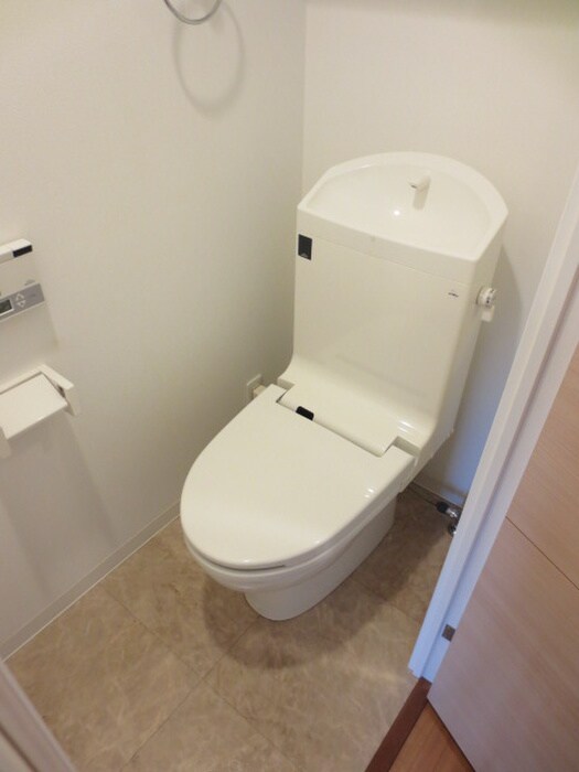 物件内観写真7　(トイレ)