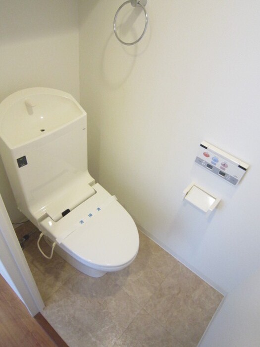 物件内観写真9　(トイレ)