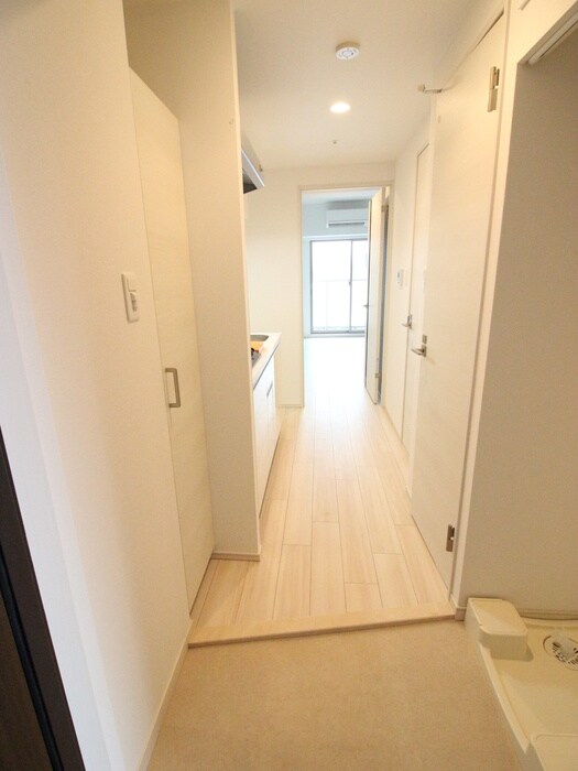 物件内観写真13　(玄関)